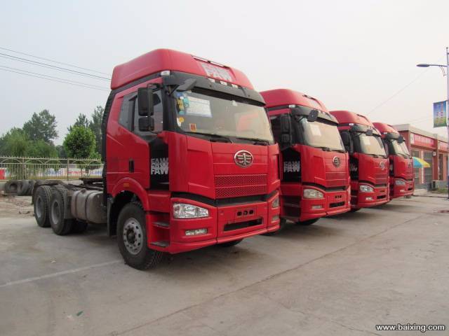 急售多台10-15年二手解放J6双驱轻体牵引车
