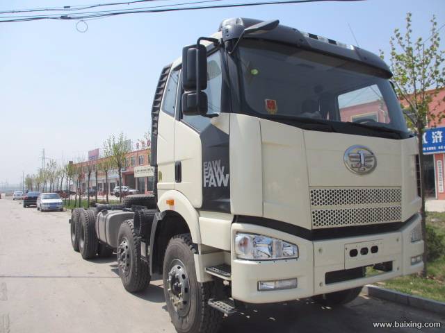 急售多台10-15年二手解放J6双驱轻体牵引车